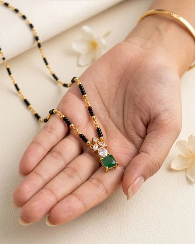 Emerald Dew Mangalsutra Necklace 3