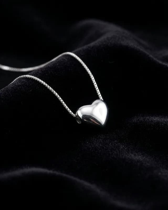 Heart Shape Pendant Necklace